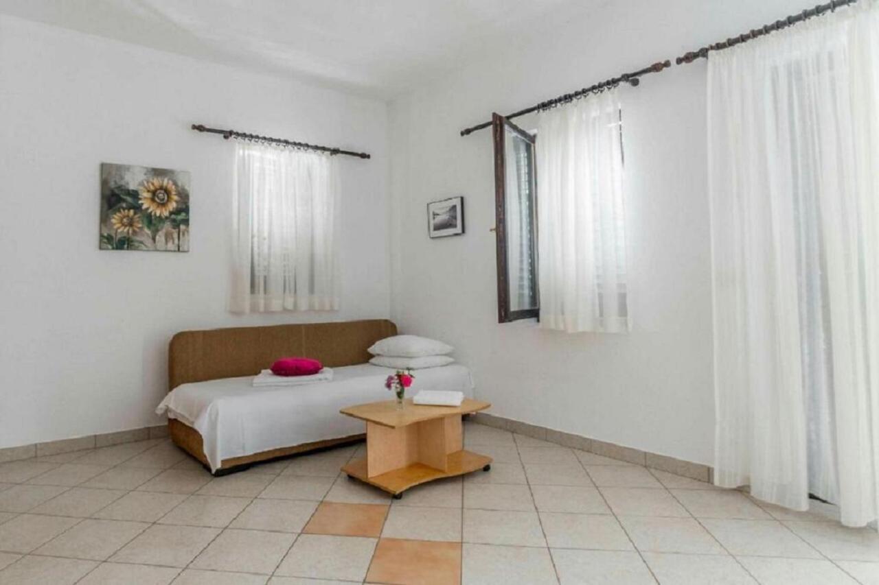 Apartments Vila Catic Potocnica Екстер'єр фото
